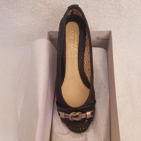 All leather women's flats . European made. - Picture 4 of 12